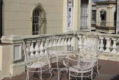 Hostal Almandares - Vedado